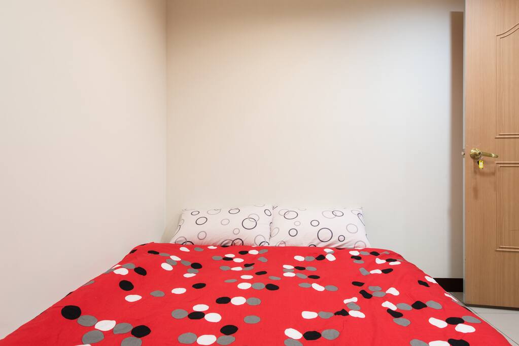 Latex mattress, conforming to one's body for sleeping comfort.