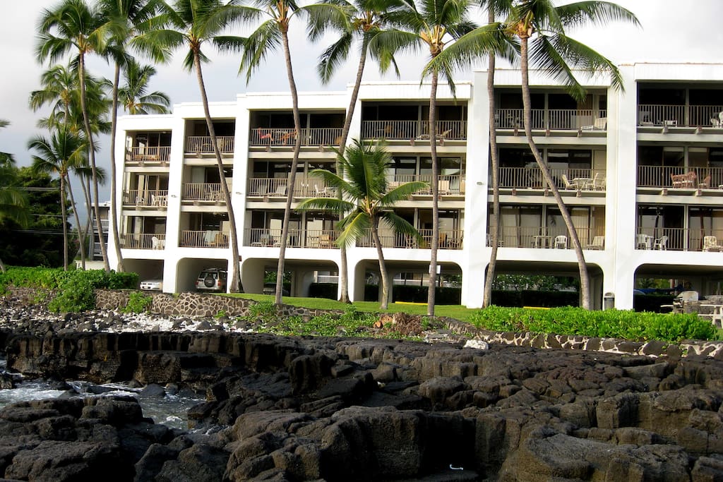 Building, Hotel, Rock, Creek, Outdoors