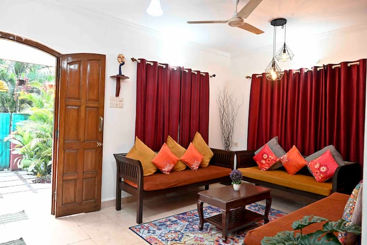 Living room image 2