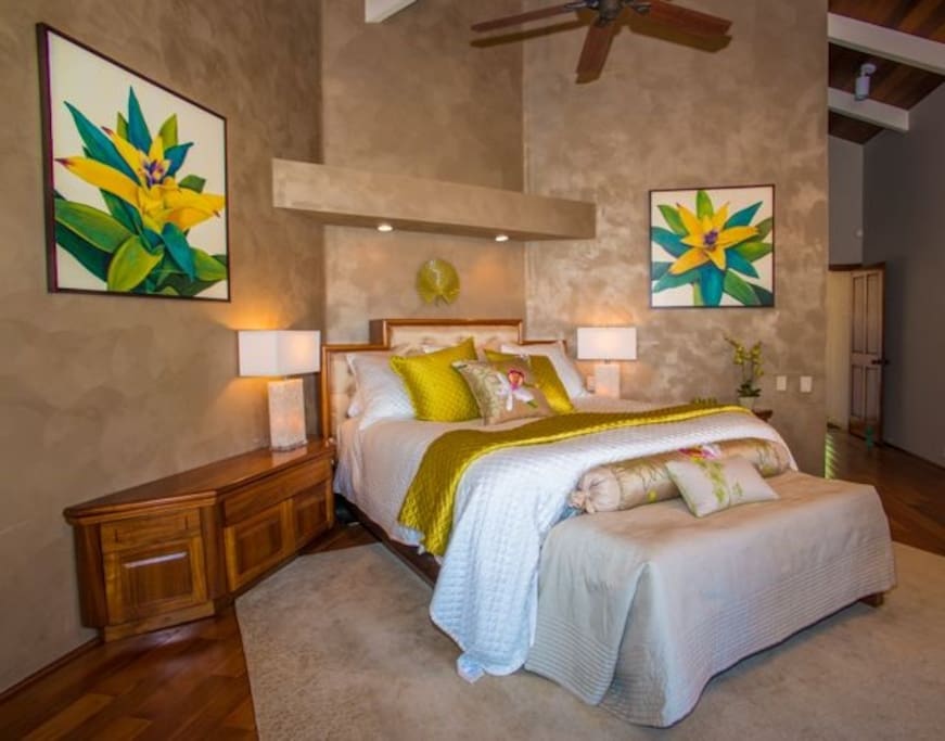 Bedroom 1 with beautiful high end bedding and linens.