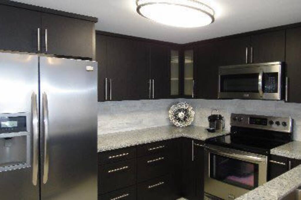 full kitchen