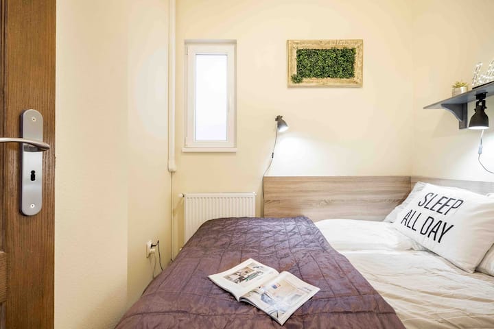 Уютна спалня 2