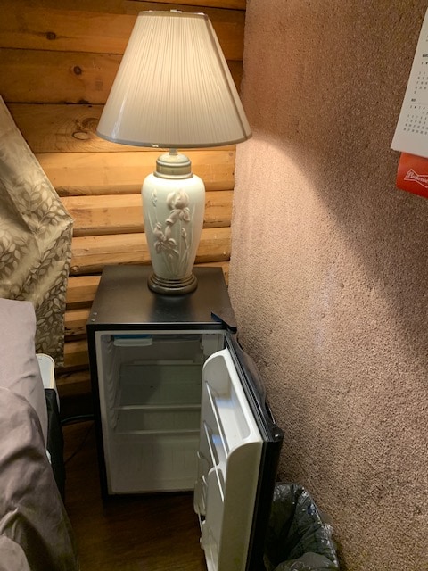 Mini chladnička  - bezplatná fľaša s vodou