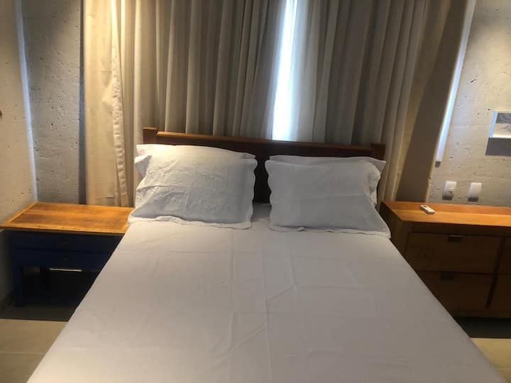 جناح بسرير بحجم كبير