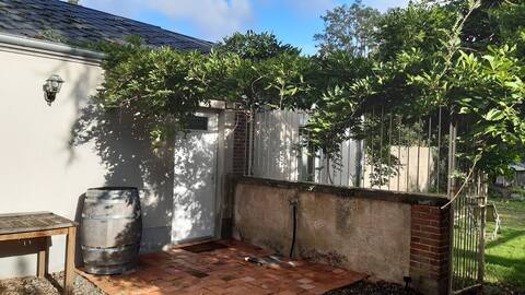 Chambre avec sdb/wc dans dépendance privative