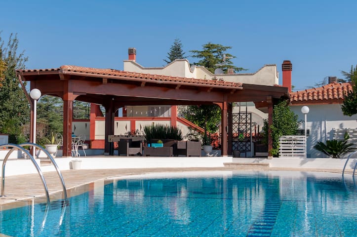 Villa with Private Pool in Puglia for 8 people