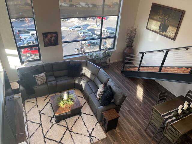 Montana Luxury Condo at its Best! gallery image 2