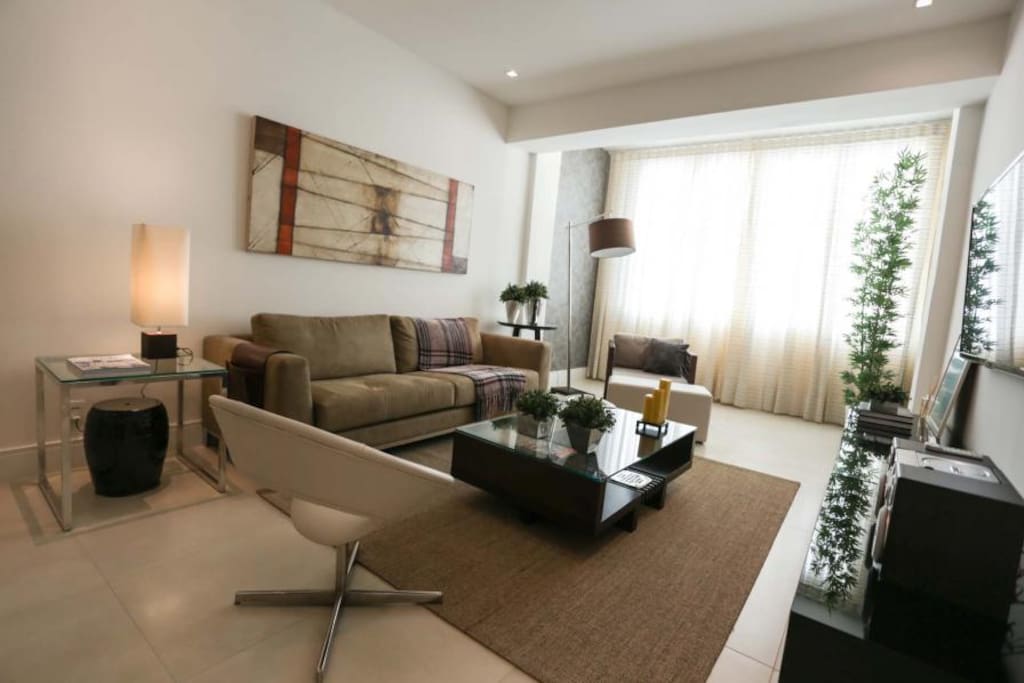 Modern and spacious Living Room