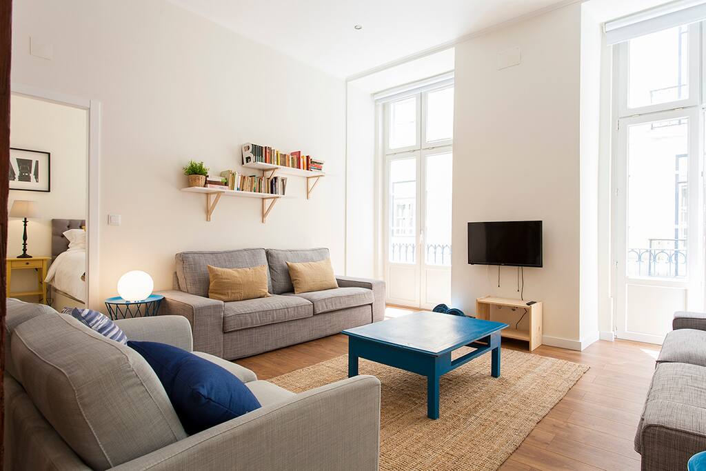 Living Room (With balcony)