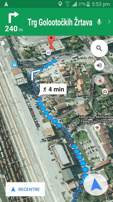 Walking distance from bus and train
station