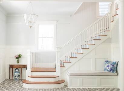 Savannah Getaway/Spanish Moss and Brick paved road