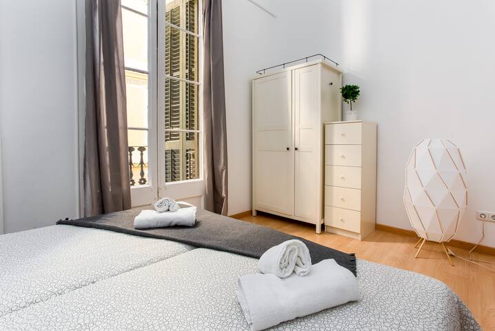 Big apartment with private terrace in city center gallery image 5