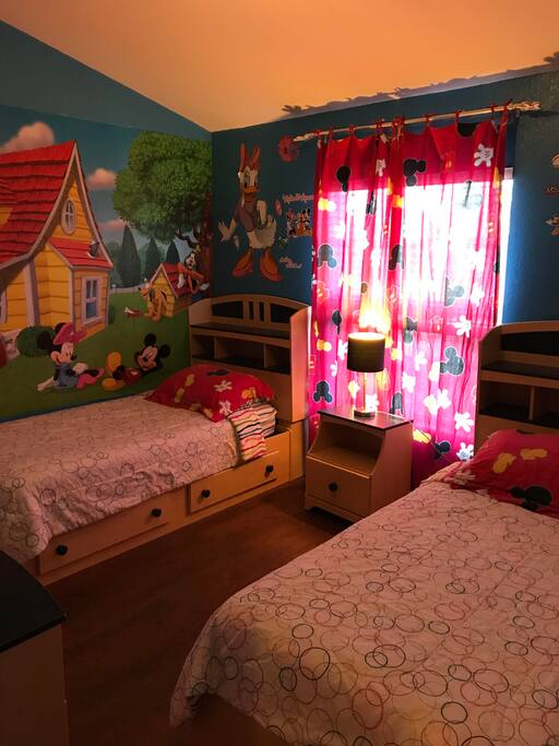 Kids bedroom