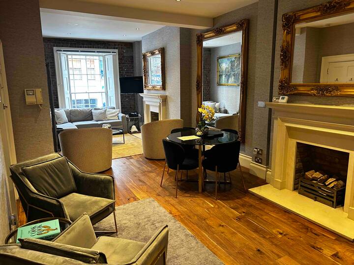 Opulent Mayfair Apartment off Hanover Square Flats for Rent in