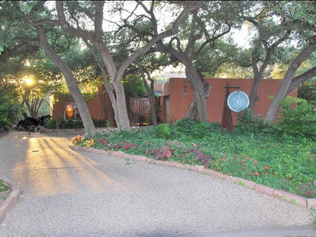 Barton Springs Greenbelt Art Space gallery image 3