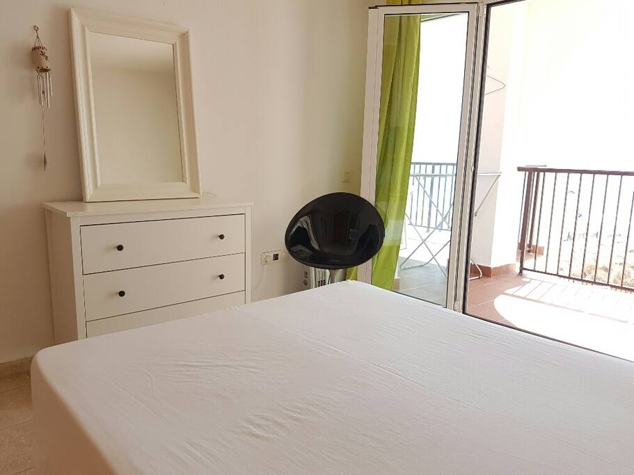 Main bedroom with sea view