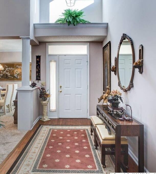 FOYER