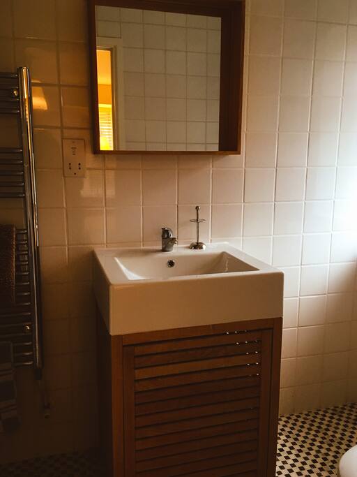 Ensuite shower room