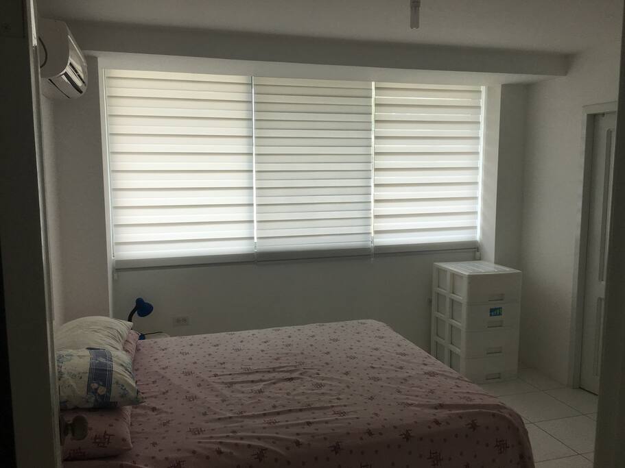 Dormitorio master con baño privado + agua caliente.