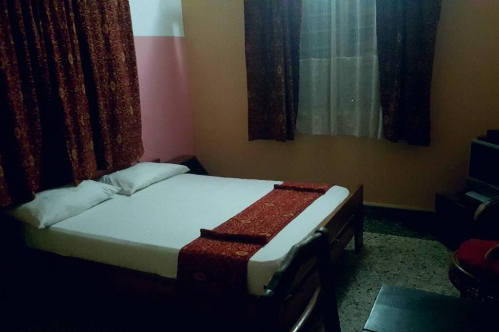 Chambre NYEKUNDU $ 10 USD