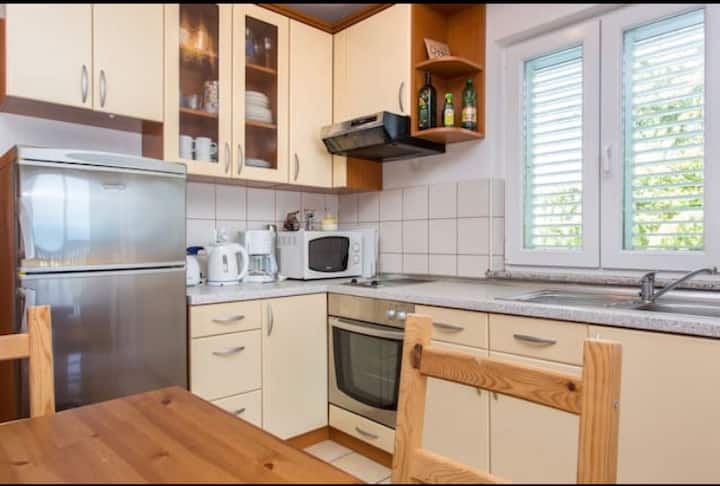 Apartment In Vila Ana**** - Njivice