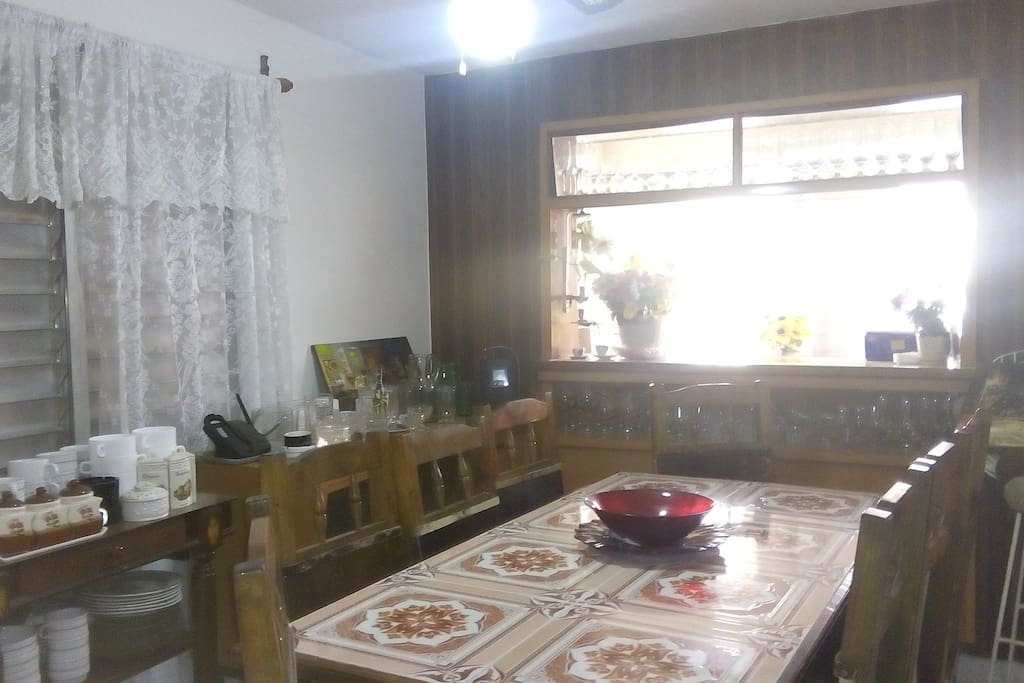 Comedor donde se brinda el servicio de comida