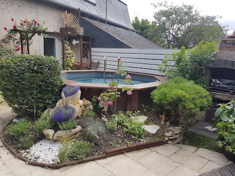 hyper center climatic.our pool parking are private