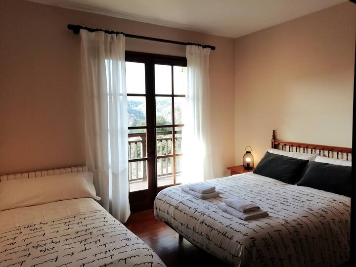 Room 2: Triple room located on the first floor.