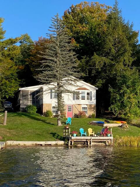 All-Season, Waterfront Home on Lake Bomoseen