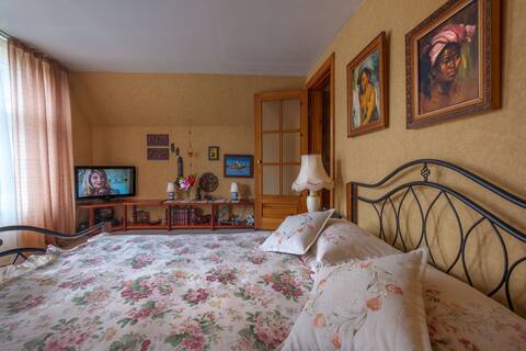 Second Floor Residence