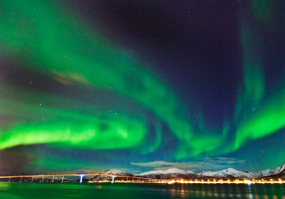 Nordlys over Sortland by