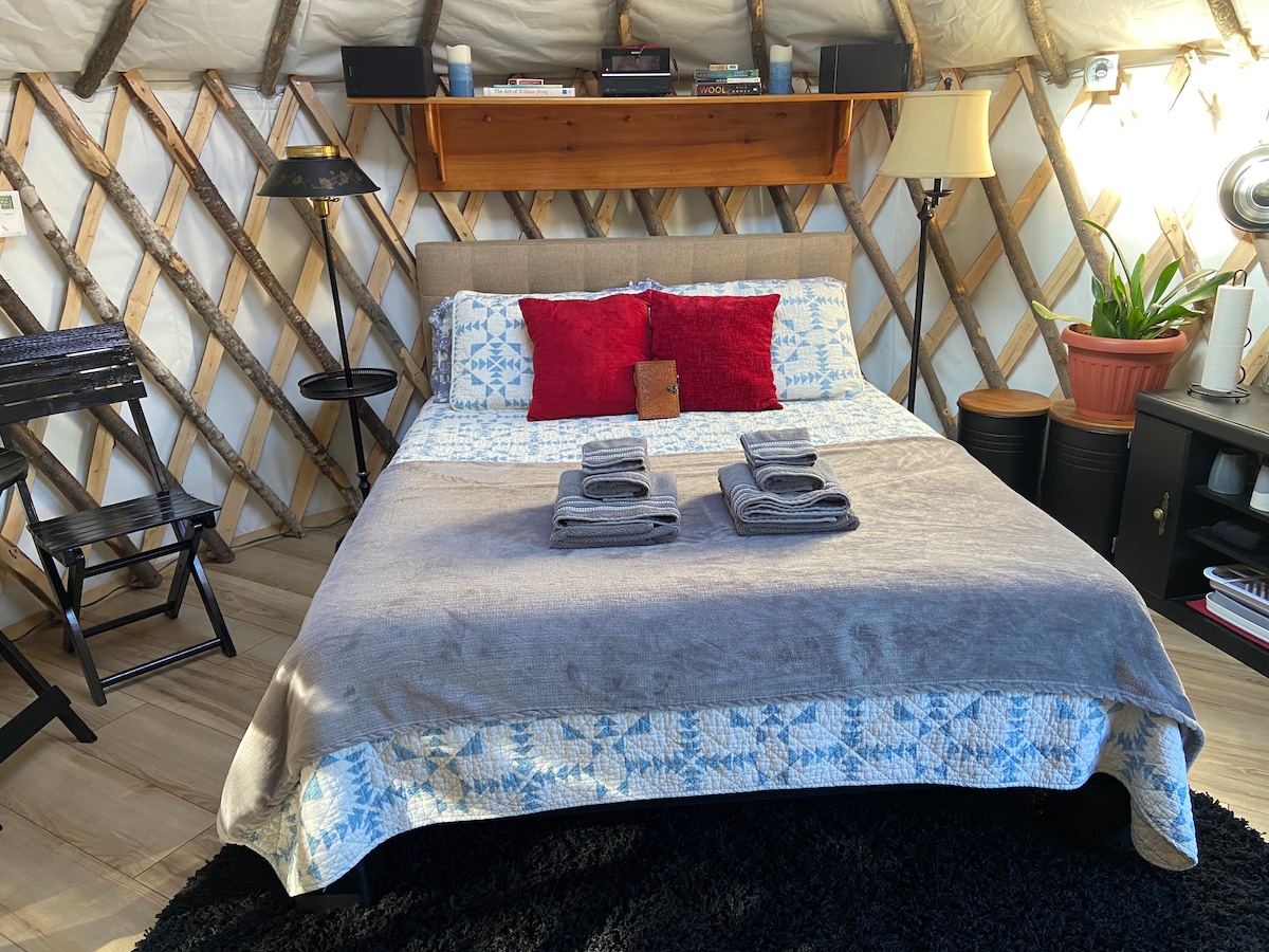 ◆YURT◆ Petit Poiv [YB327_CC] Wildflower Yurts ~ Honeysuckle - Yurts for Rent in Emory