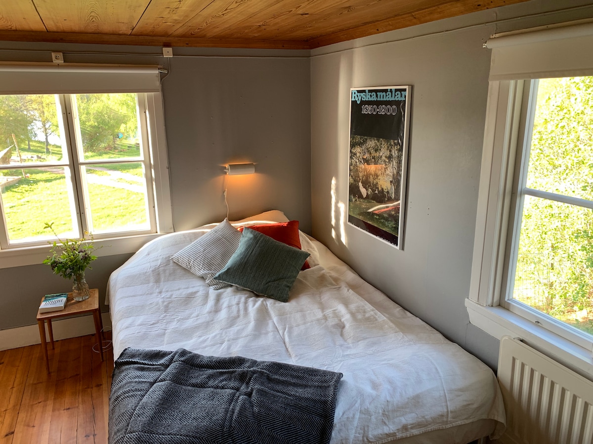 Spálňa s manželskou posteľou King (160 cm)