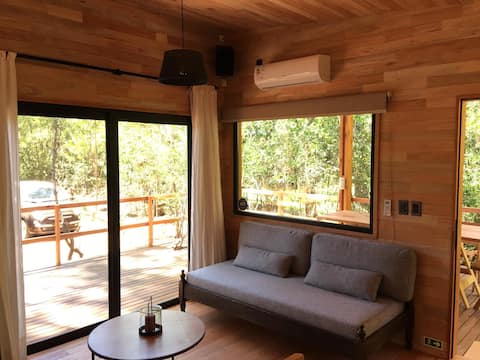 Top performing Airbnb: Wooden cabin! "MOANA" in Ocean Park