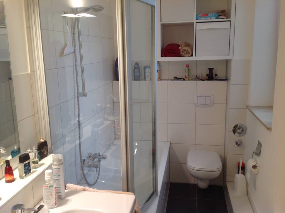Gemeinsames Badezimmer