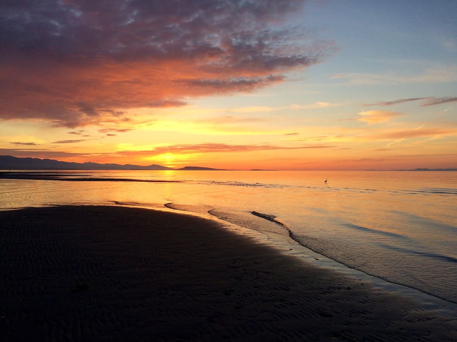 Beach 5 minute walk from house