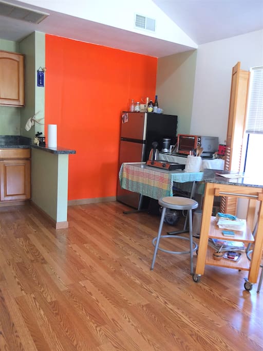 Kitchenette includes electric stovetop, coffee maker, fast-boil kettle, and small electirc oven