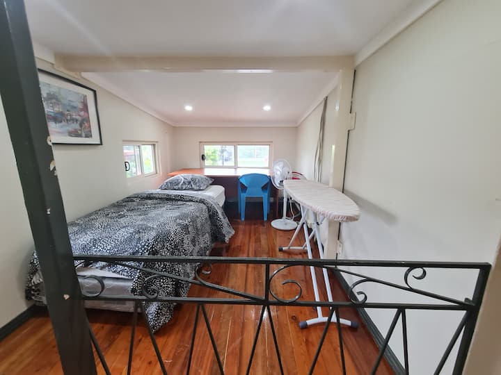 საძინებელი 4