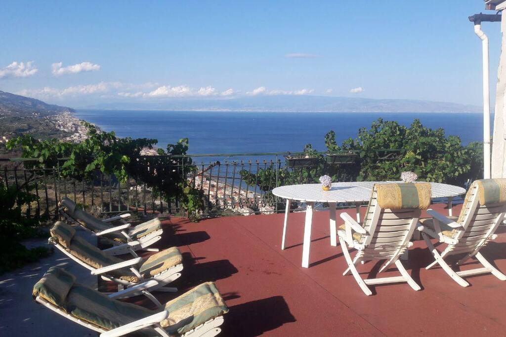 Casa Vacanze Forza D Agro Taormina 2 Bedrooms 1 Bathroom House In Forza D Agro Italy
