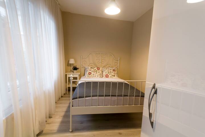 Classic Apartment (Garden View) gallery image 2