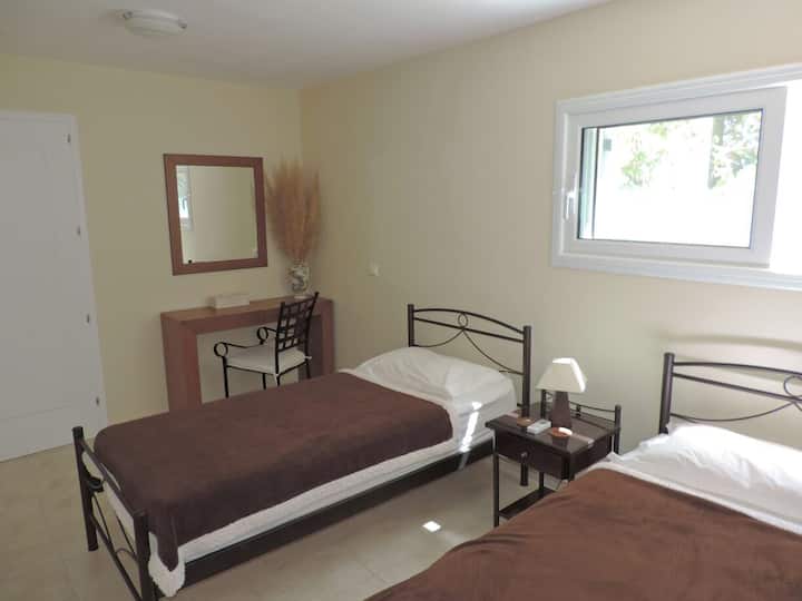 Двойни легла в спалня 2