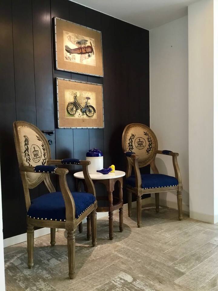 Sitting Area