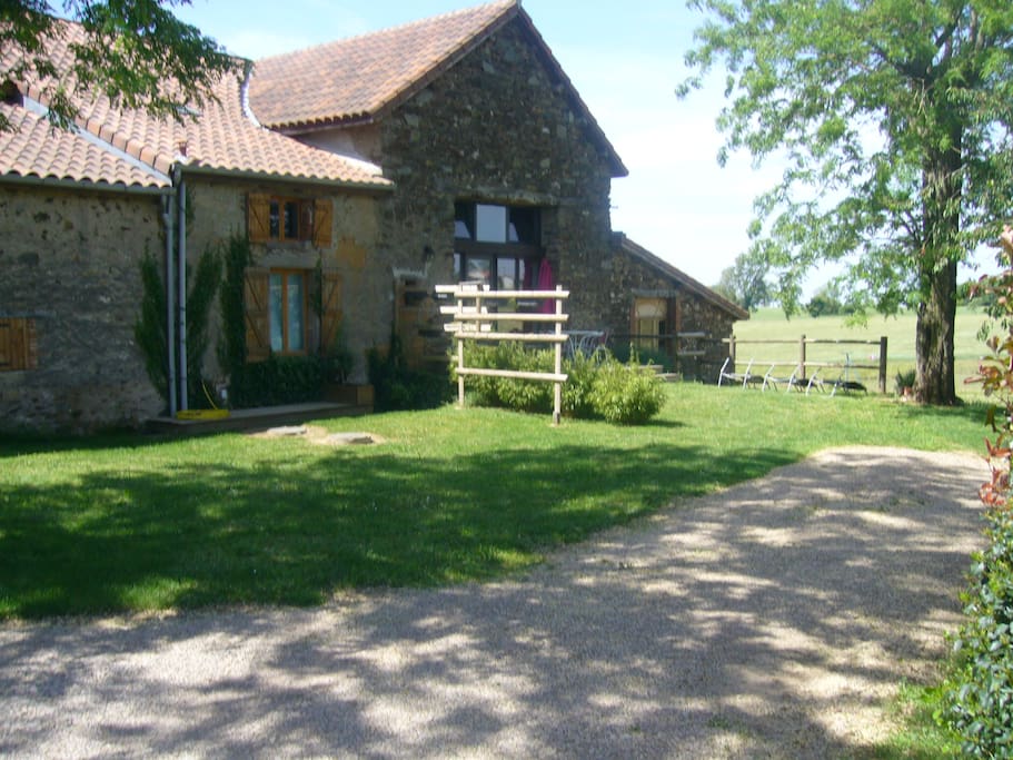 Parking et jardin