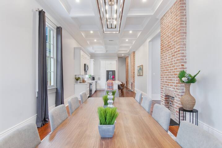 Beautiful Italianate | 5 Ensuite Baths gallery image 3