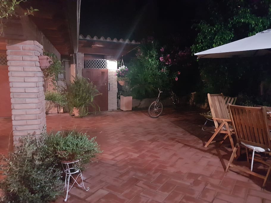 Giardino (vista notturna)