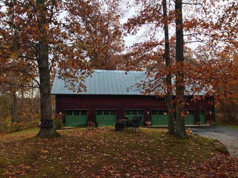 A view of the outside of NashvilleWest Studio