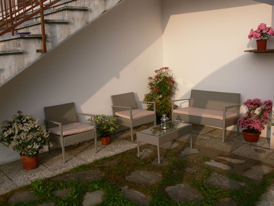 Salotto giardino