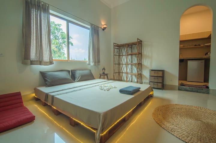 Dhomë kryesore, krevat dopio "king"