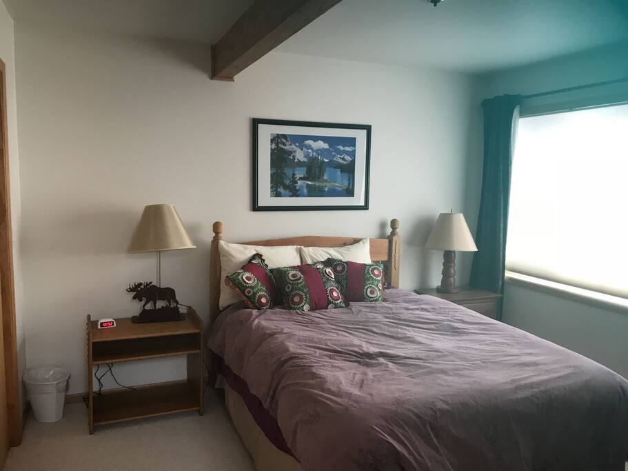 Queen Bedroom