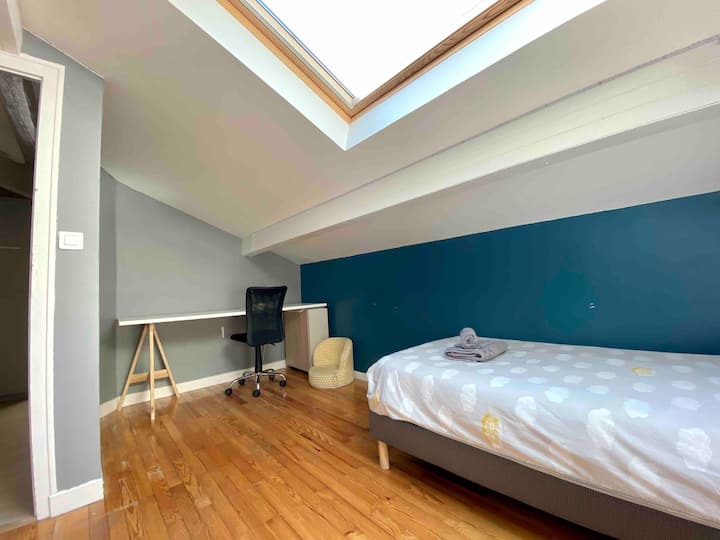 Стая „Voirons“ с единично легло.